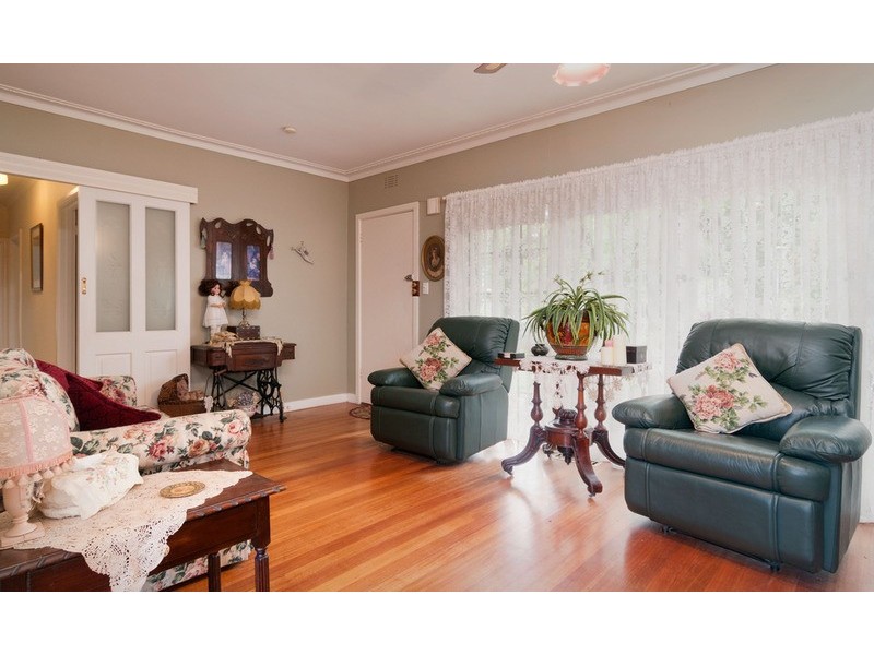 5 Evon Avenue, Ringwood East VIC 3135