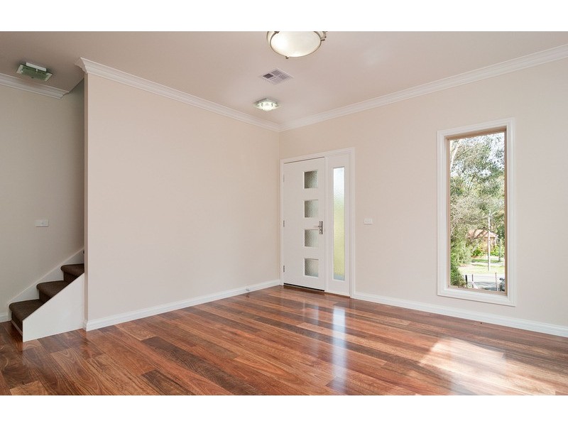 1/185 Lincoln Road, Mooroolbark VIC 3138