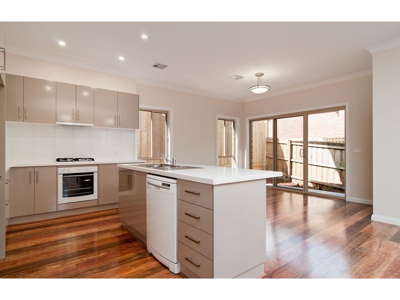 1/185 Lincoln Road, Mooroolbark VIC 3138