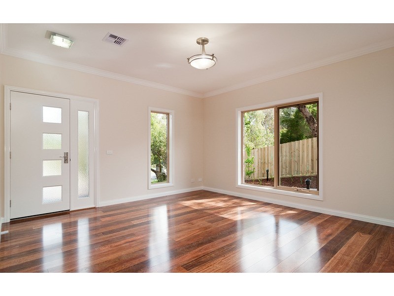 1/185 Lincoln Road, Mooroolbark VIC 3138