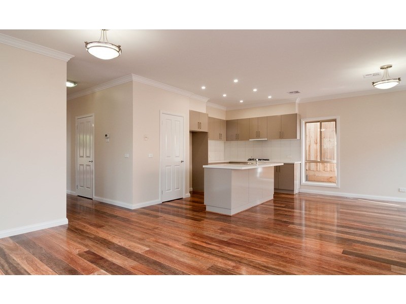 1/185 Lincoln Road, Mooroolbark VIC 3138