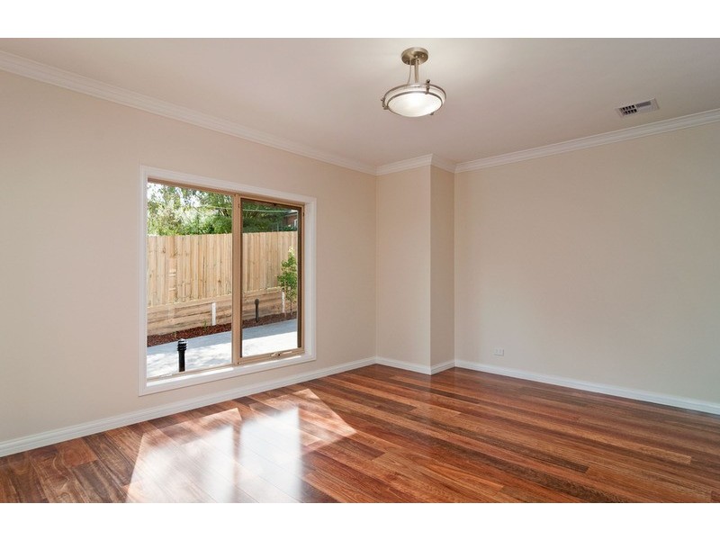 1/185 Lincoln Road, Mooroolbark VIC 3138