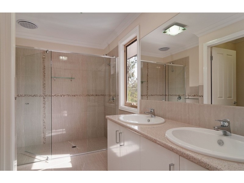 1/185 Lincoln Road, Mooroolbark VIC 3138