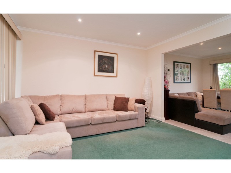 2/18 View Road, Bayswater VIC 3153