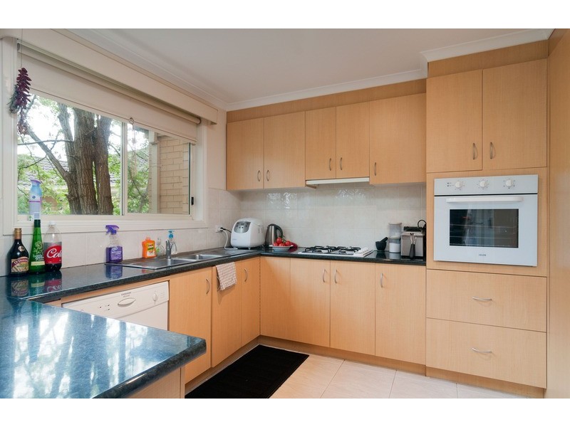 2/18 View Road, Bayswater VIC 3153