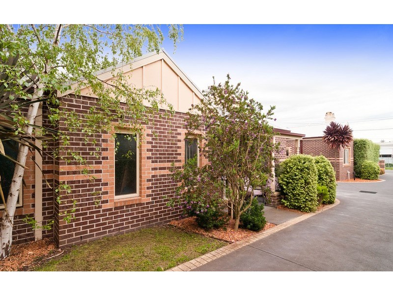 2/16 John Street, Lilydale VIC 3140