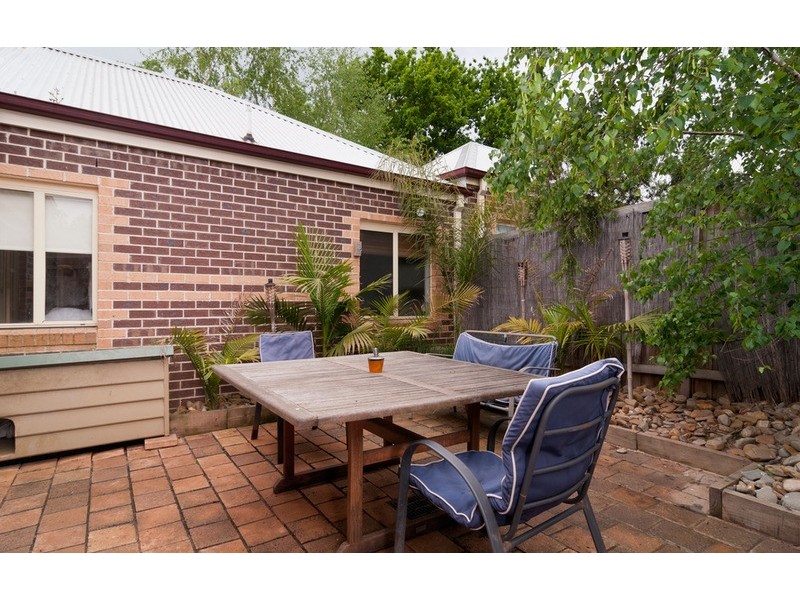 2/16 John Street, Lilydale VIC 3140