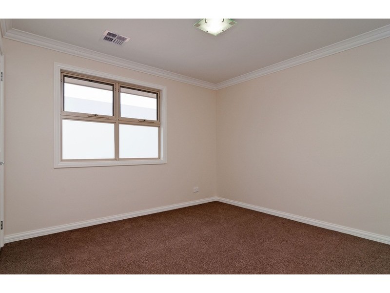 2/185 Lincoln Road, Mooroolbark VIC 3138