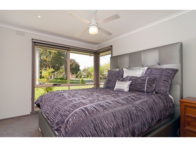 53 Cherylnne Crescent, Kilsyth VIC 3137