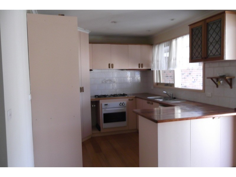 36 Pembroke  Road, Mooroolbark VIC 3138