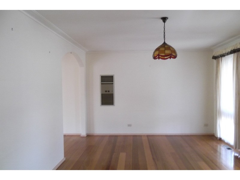 36 Pembroke  Road, Mooroolbark VIC 3138