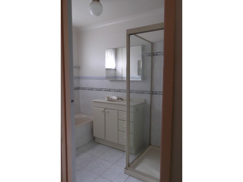 36 Pembroke  Road, Mooroolbark VIC 3138