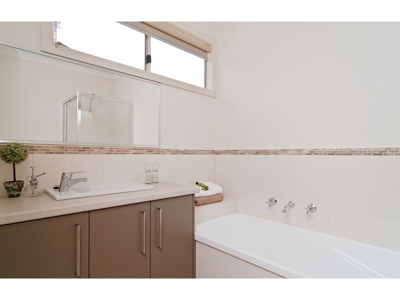 3/15-17 Manchester Road, Mooroolbark VIC 3138