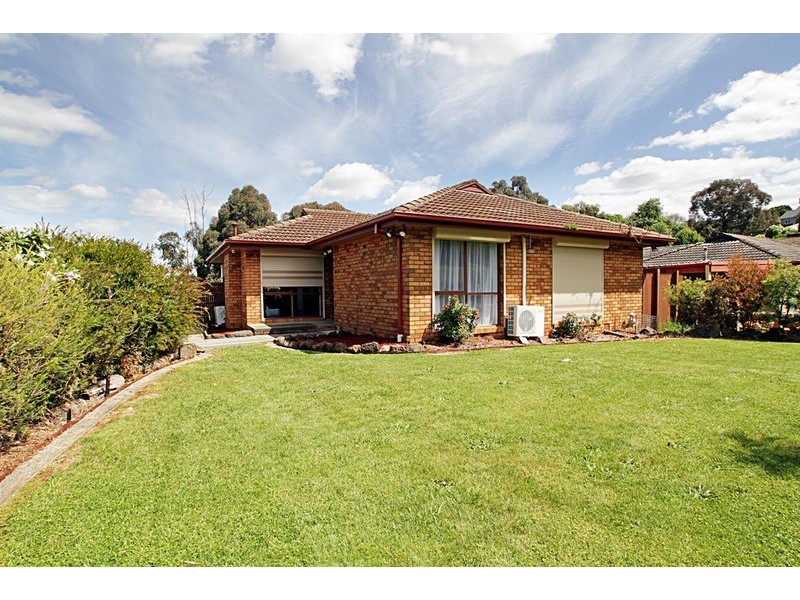 7 Birchwood Drive, Mooroolbark VIC 3138