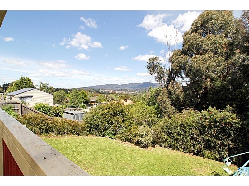 7 Birchwood Drive, Mooroolbark VIC 3138
