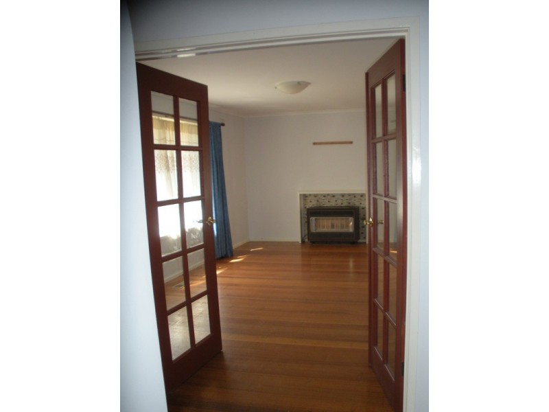 21 Greenslopes Drive, Mooroolbark VIC 3138