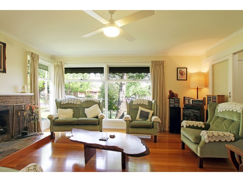 29 Bronhill Road, Ringwood East VIC 3135