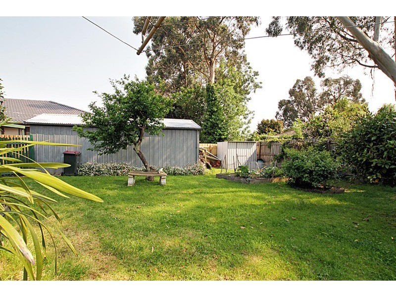 29 Bronhill Road, Ringwood East VIC 3135
