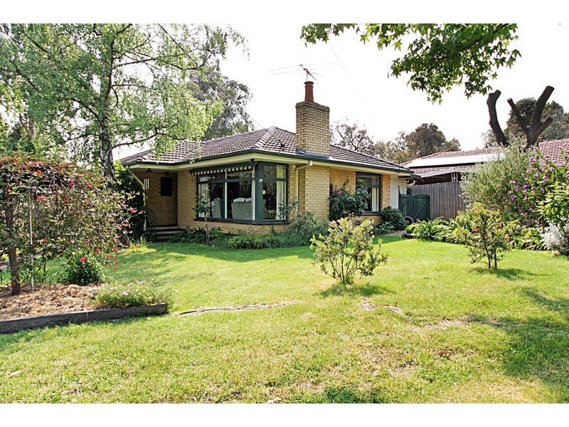 29 Bronhill Road, Ringwood East VIC 3135