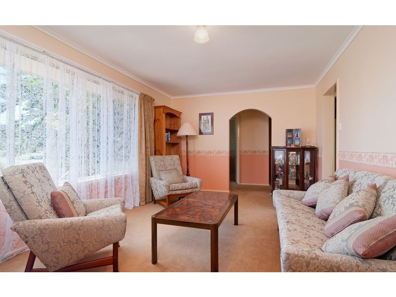 12 Larbert Road, Mooroolbark VIC 3138