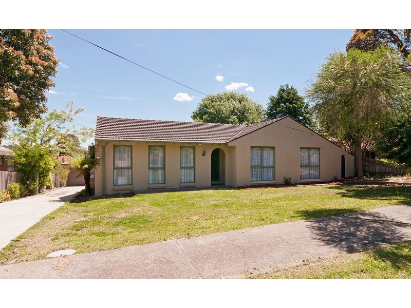 27 Mountfield Road, Kilsyth VIC 3137