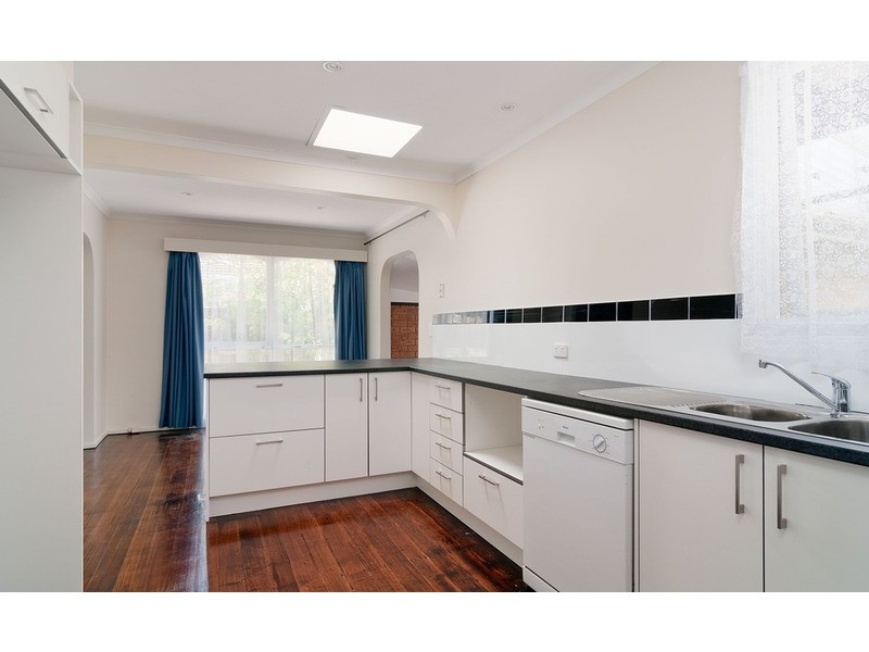 27 Mountfield Road, Kilsyth VIC 3137