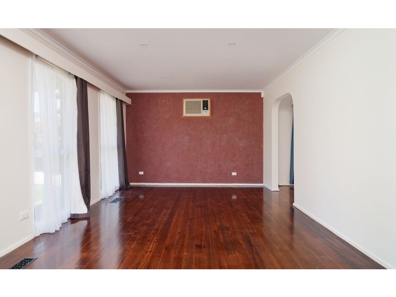 27 Mountfield Road, Kilsyth VIC 3137