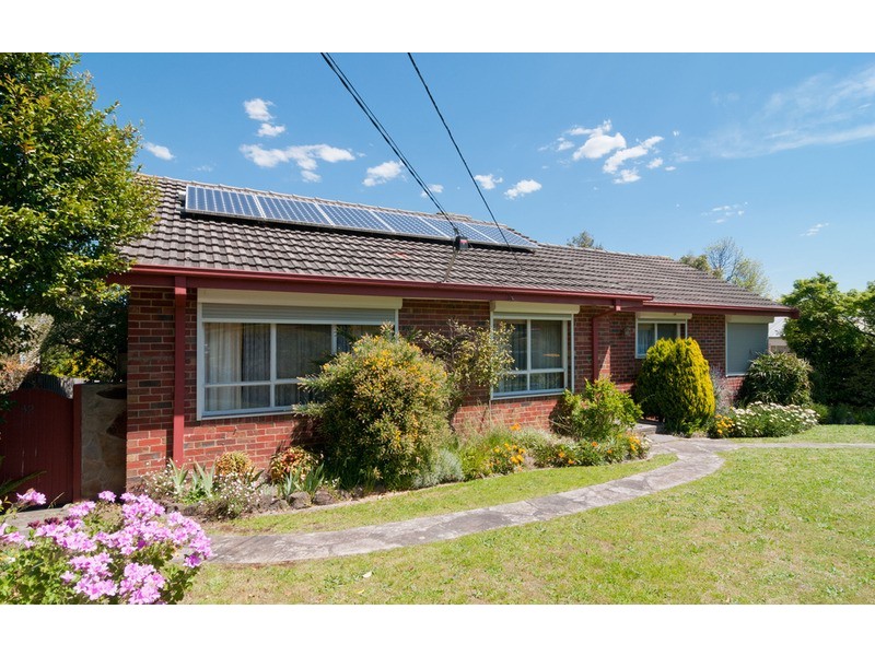 32 Winyard Drive, Mooroolbark VIC 3138