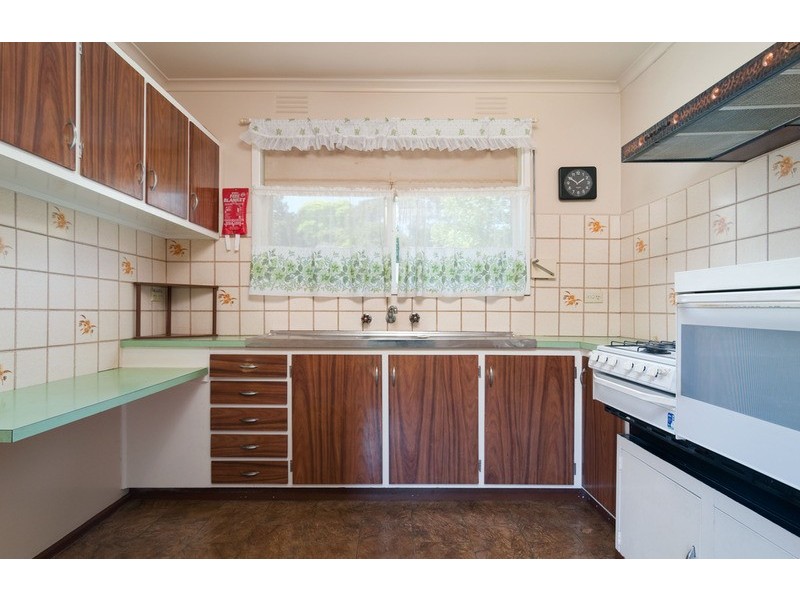 32 Winyard Drive, Mooroolbark VIC 3138