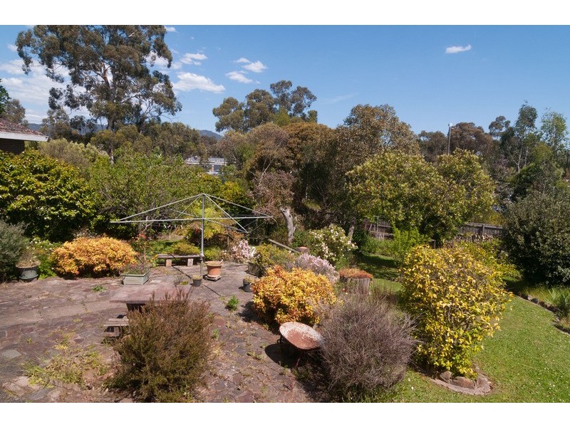 32 Winyard Drive, Mooroolbark VIC 3138