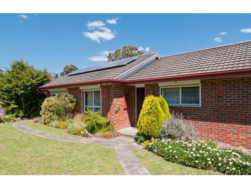 32 Winyard Drive, Mooroolbark VIC 3138