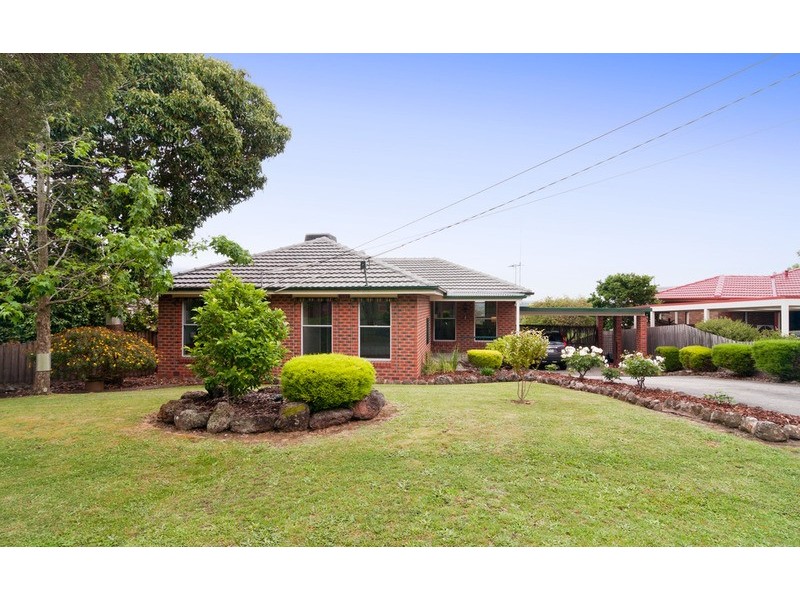 24 Shadowplay Road, Mooroolbark VIC 3138