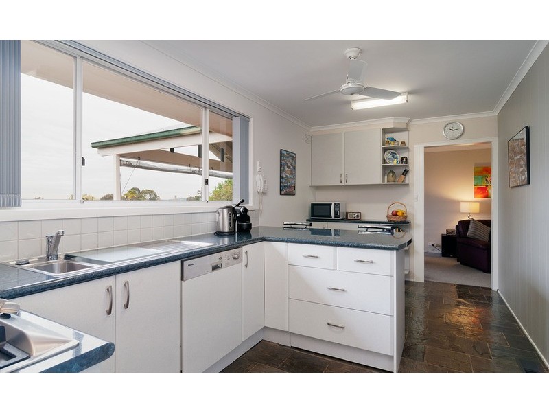 24 Shadowplay Road, Mooroolbark VIC 3138