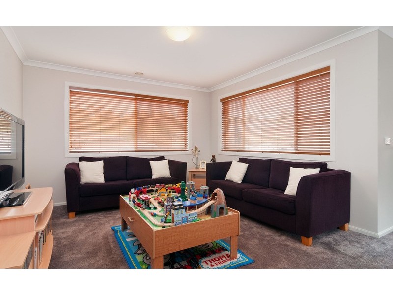 16 Joel Place, Mooroolbark VIC 3138