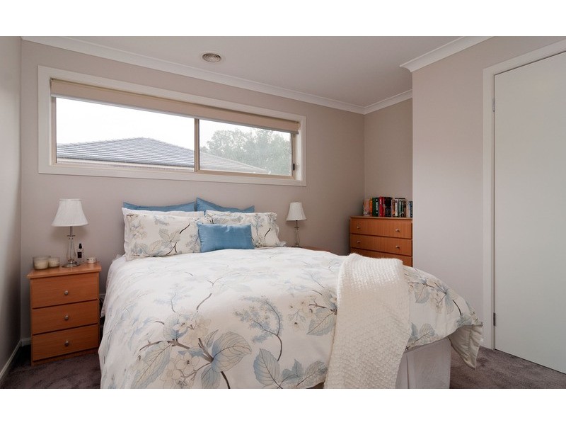 16 Joel Place, Mooroolbark VIC 3138