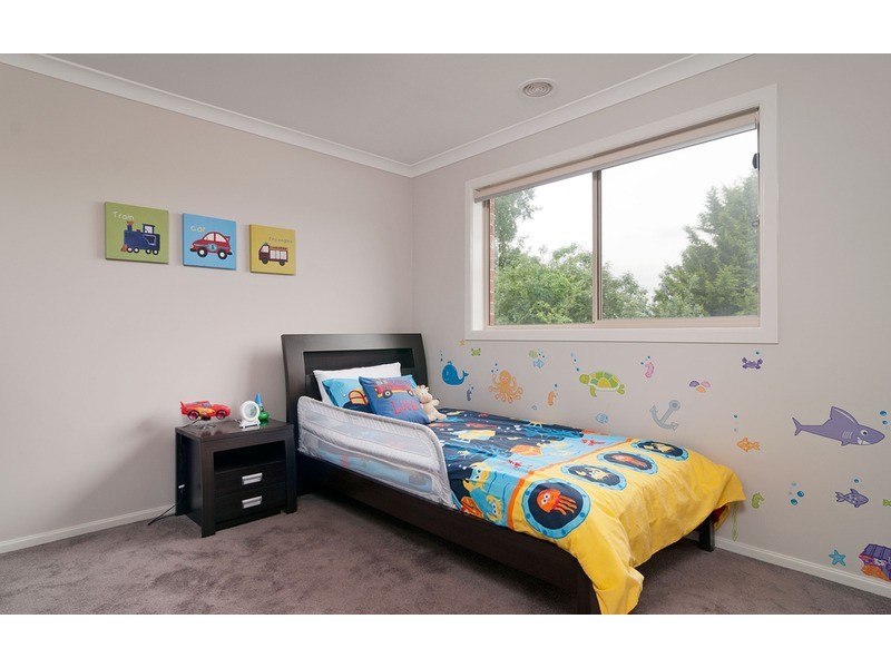 16 Joel Place, Mooroolbark VIC 3138