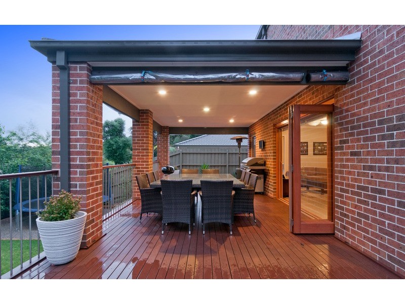 16 Joel Place, Mooroolbark VIC 3138