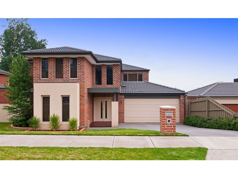 16 Joel Place, Mooroolbark VIC 3138