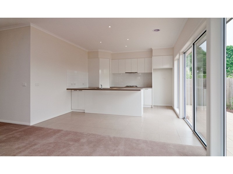 1a Zina Grove, Mooroolbark VIC 3138