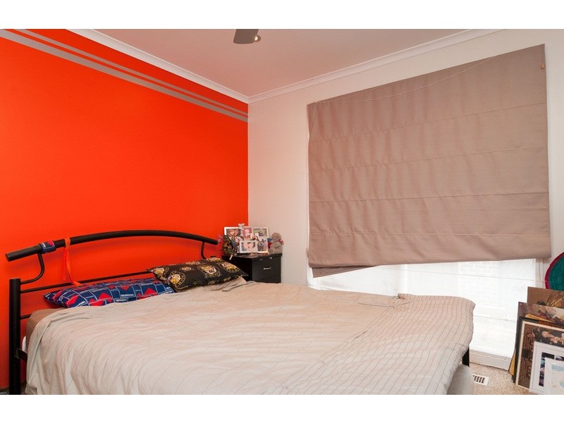 1/12 Dobell Place, Mooroolbark VIC 3138