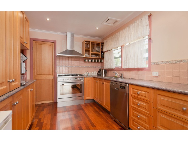1a Newman Road, Croydon VIC 3136