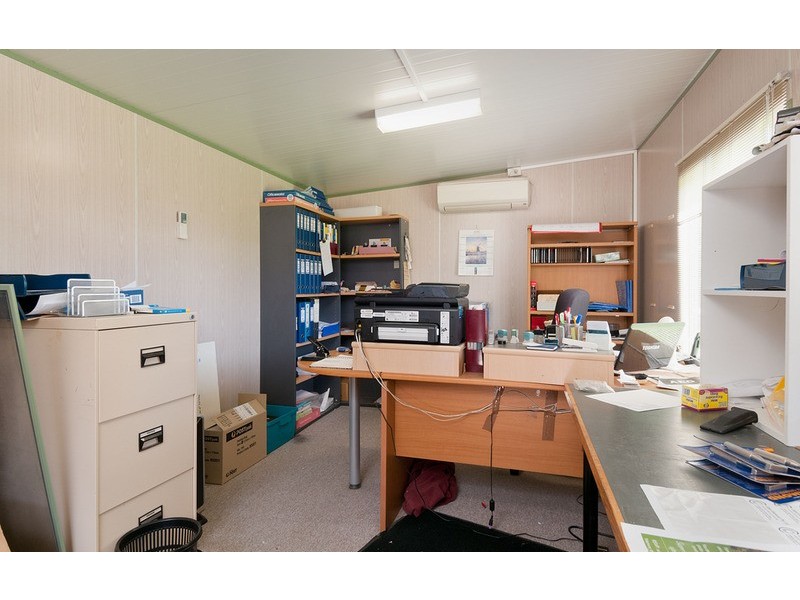 1a Newman Road, Croydon VIC 3136