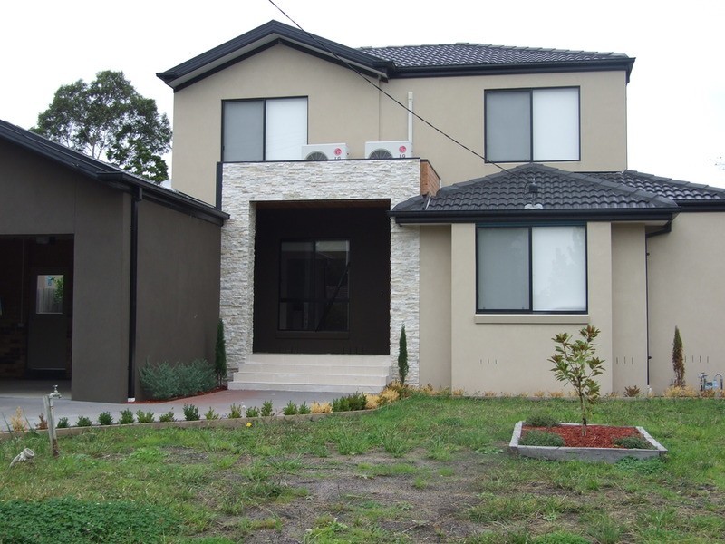 6 Saxon Drive, Mooroolbark VIC 3138