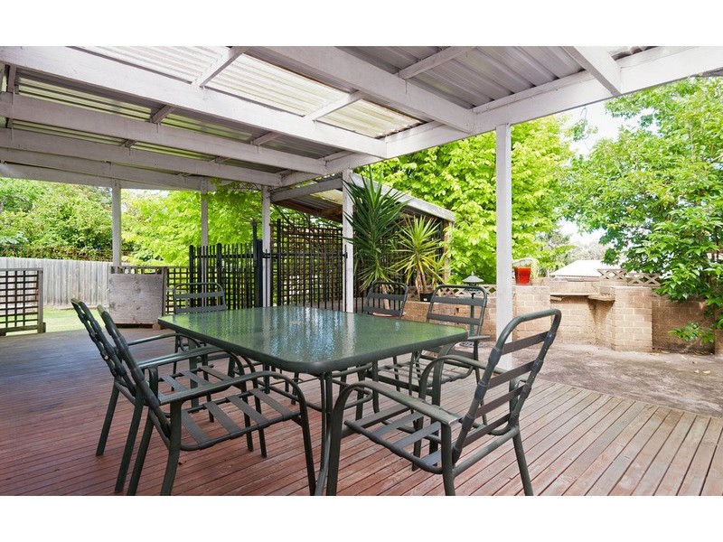 5 Sheridan Avenue, Mooroolbark VIC 3138