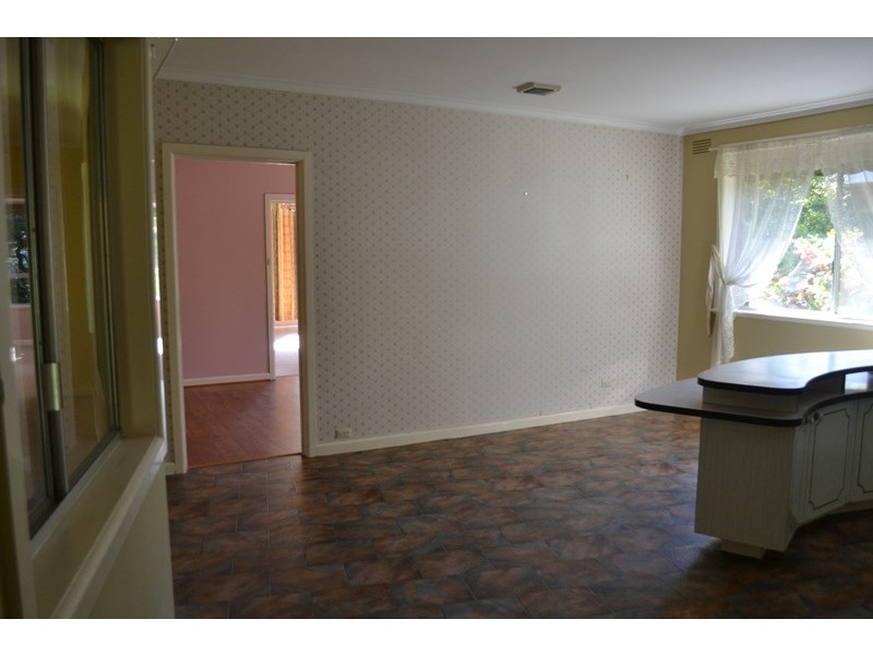 9 Stradbroke Road, Montrose VIC 3765