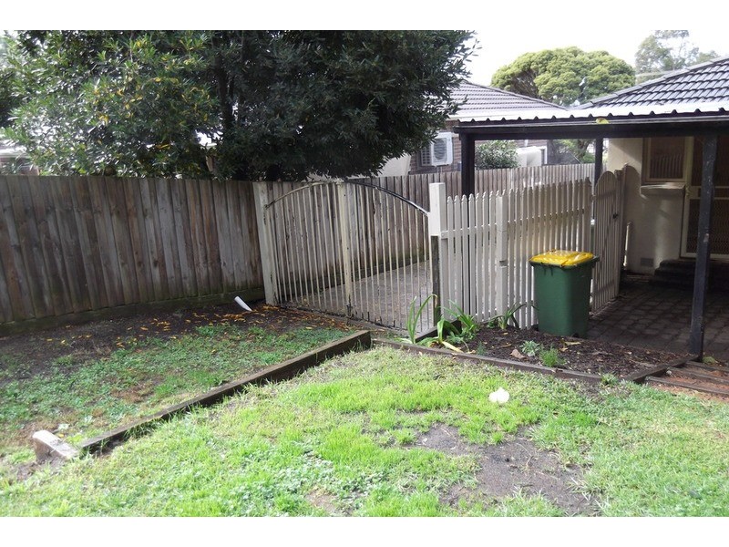 19 Barina  Avenue, Mooroolbark VIC 3138