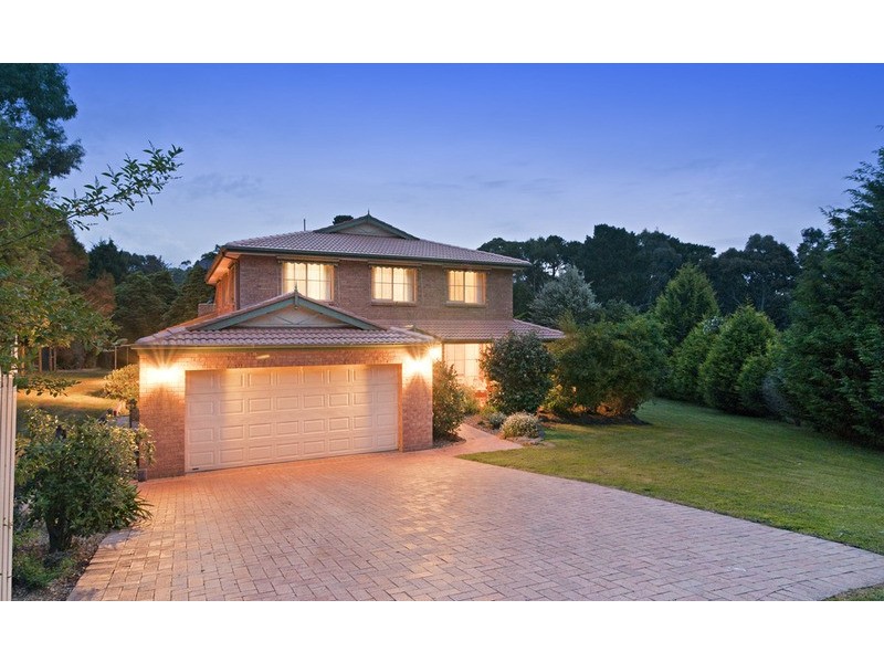 4 Laura  Lane, Mooroolbark VIC 3138