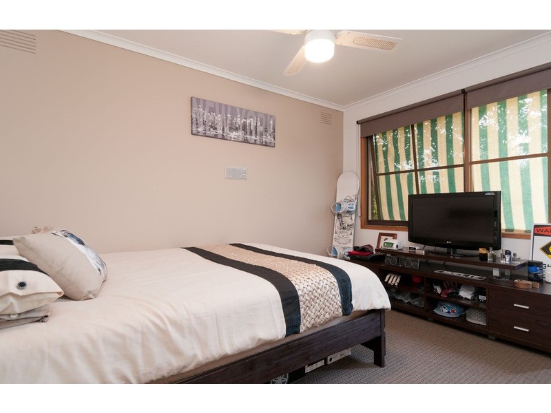 6 Plumtree Rise, Croydon Hills VIC 3136