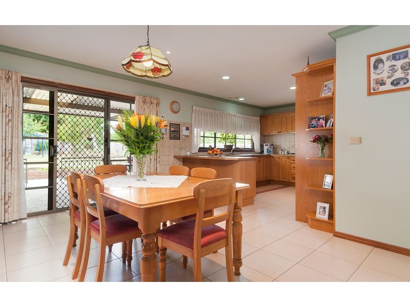 90 Woodville Road, Mooroolbark VIC 3138