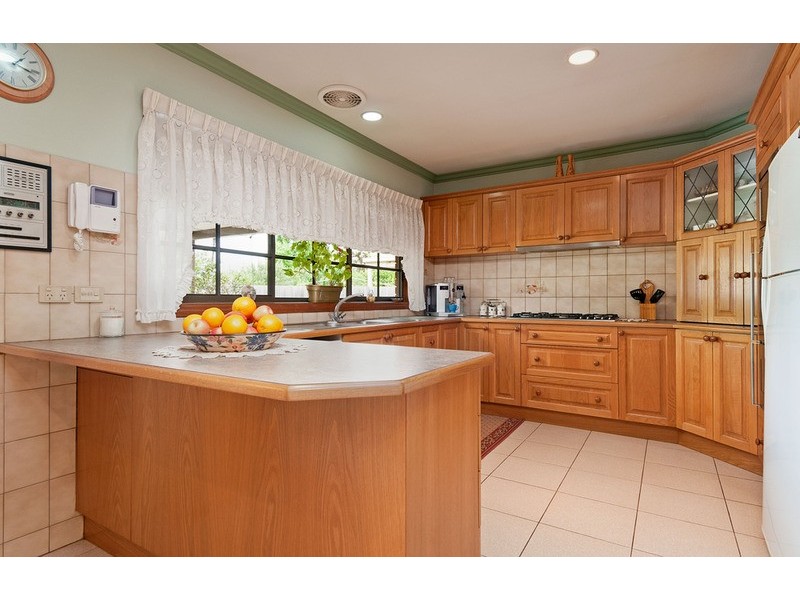 90 Woodville Road, Mooroolbark VIC 3138